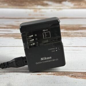 Nikon MH-23 Charger with 1 x EN-EL9 Battery for D40 D40x D60 D3000 D5000